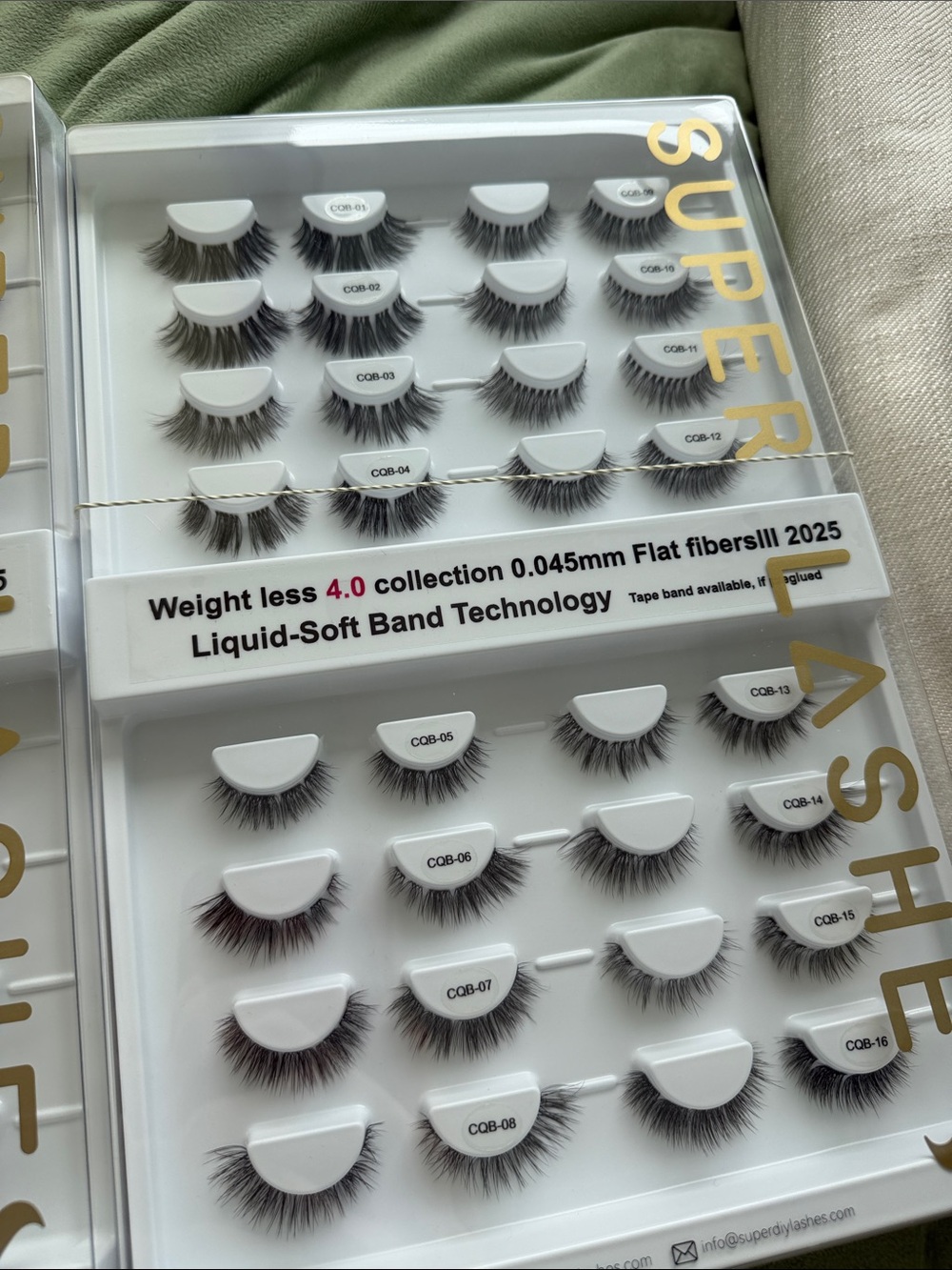 4 boxes New Lash Samples - Picture 5 of 7